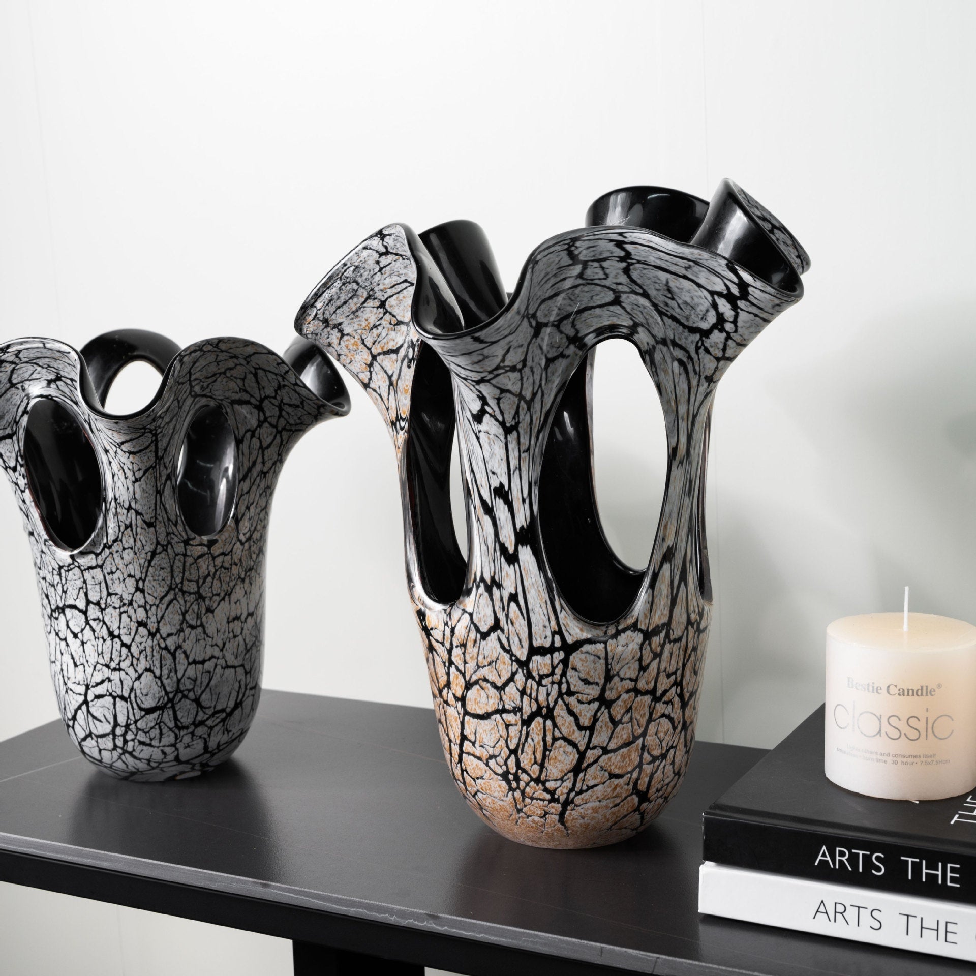 Craquelé – Medium/Large Modern Hollow Glass Vase Corner View